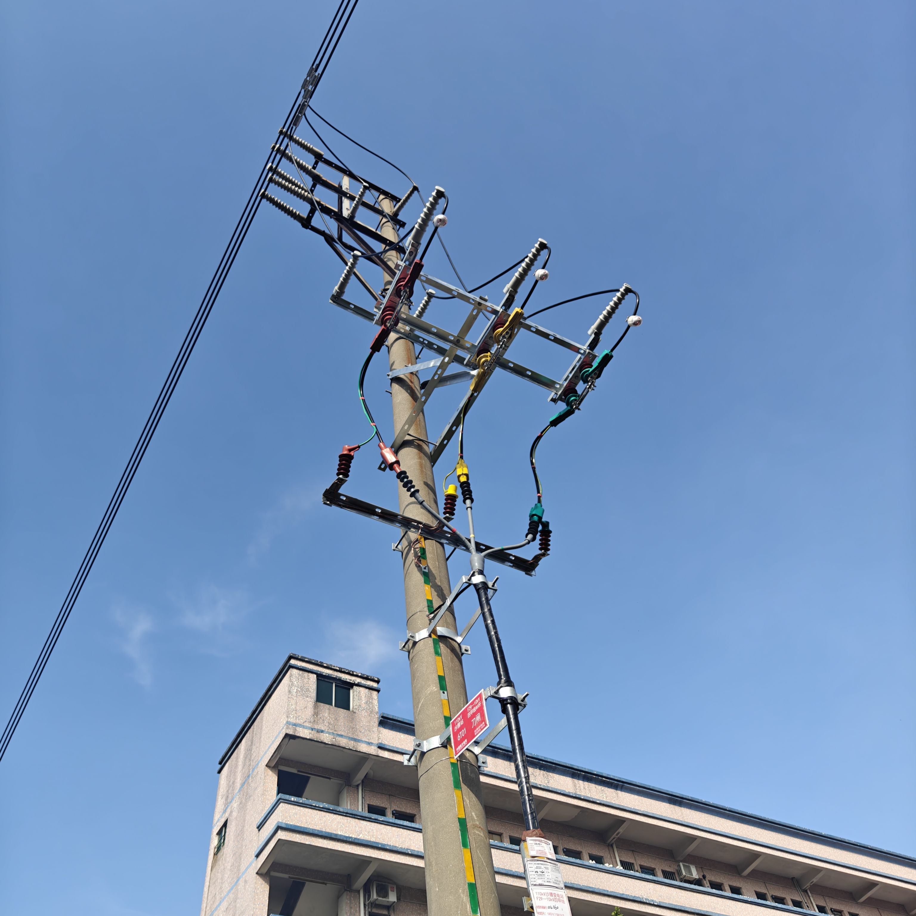 海硕电子增容一台S11-M-400KVA变配电工程